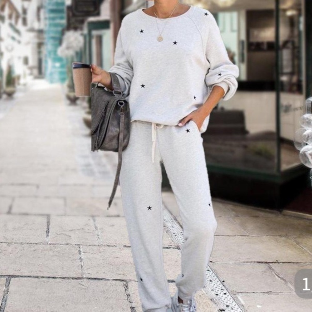 Super Chic & Cute Star detailed 2 Piece Set!